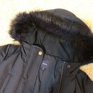 Gap kids navy blue puffer jacket